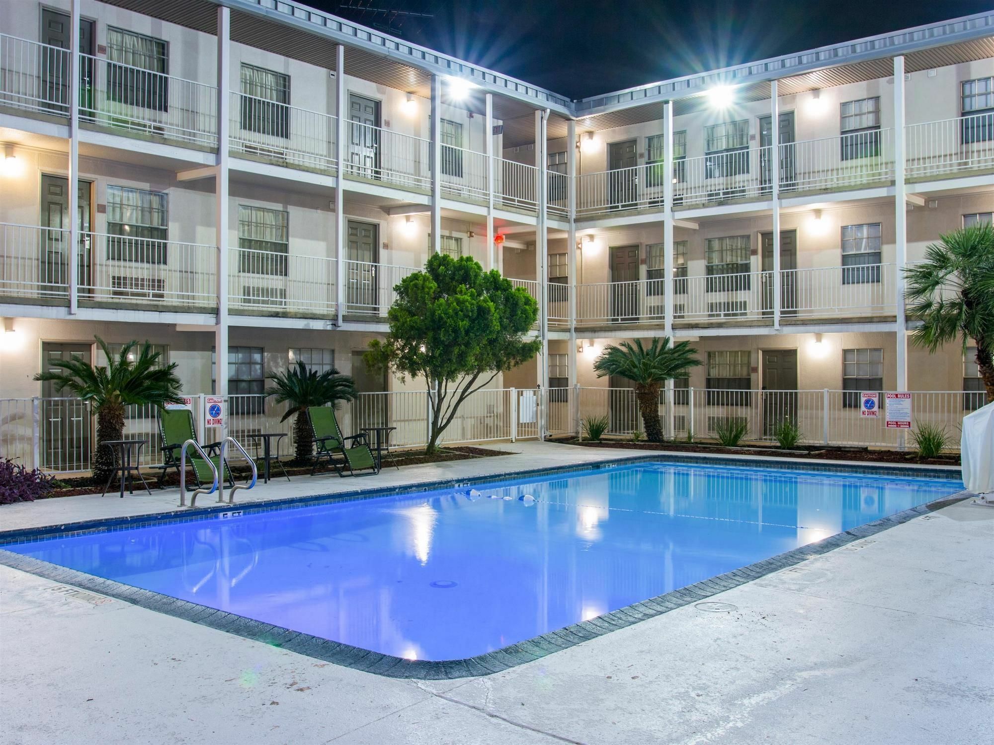 Studio 6-San Antonio, Tx - Lackland Afb ภายนอก รูปภาพ