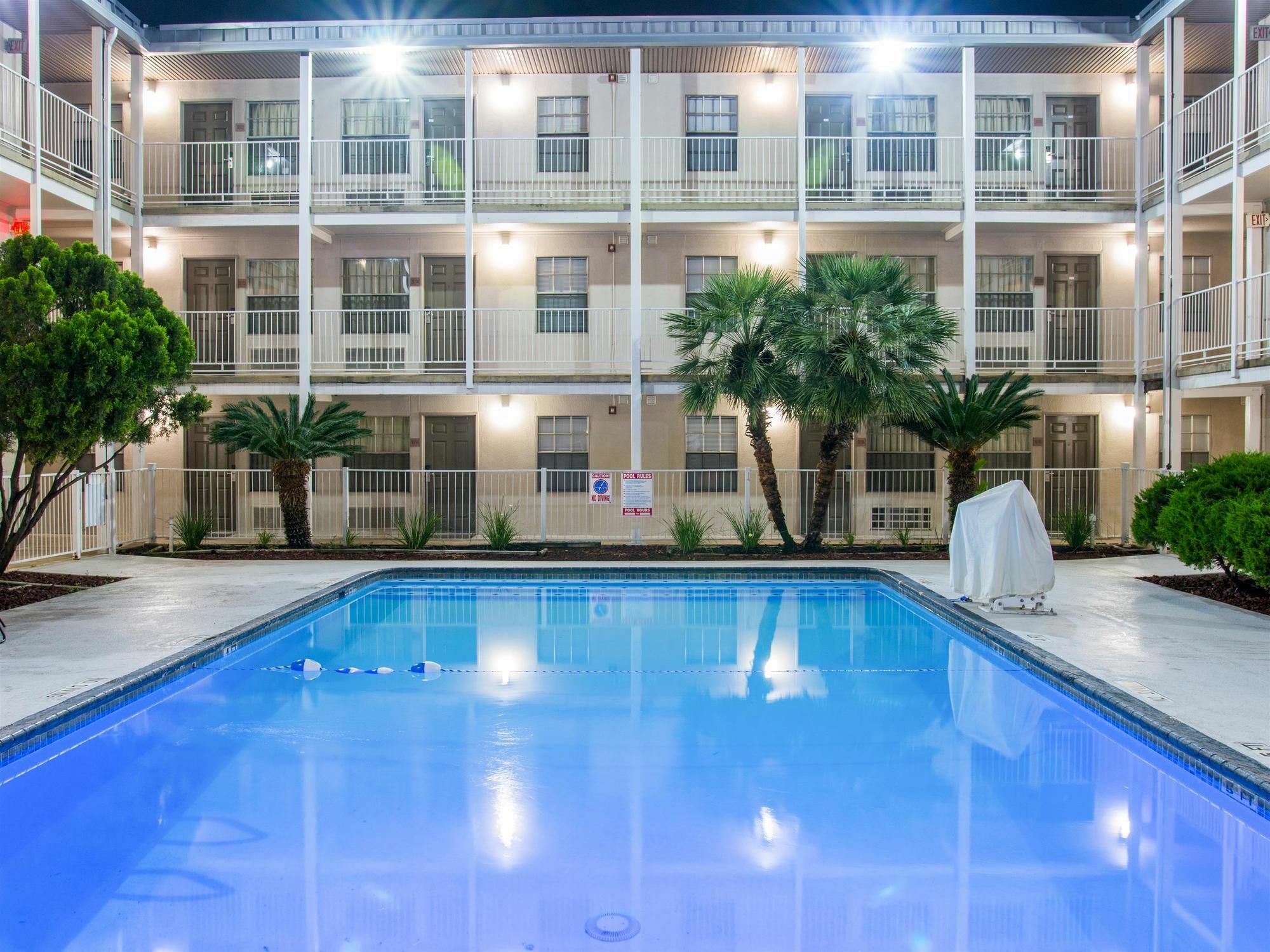 Studio 6-San Antonio, Tx - Lackland Afb ภายนอก รูปภาพ